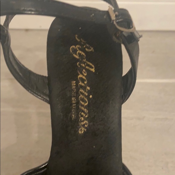 Platform heals - Picture 3 of 3